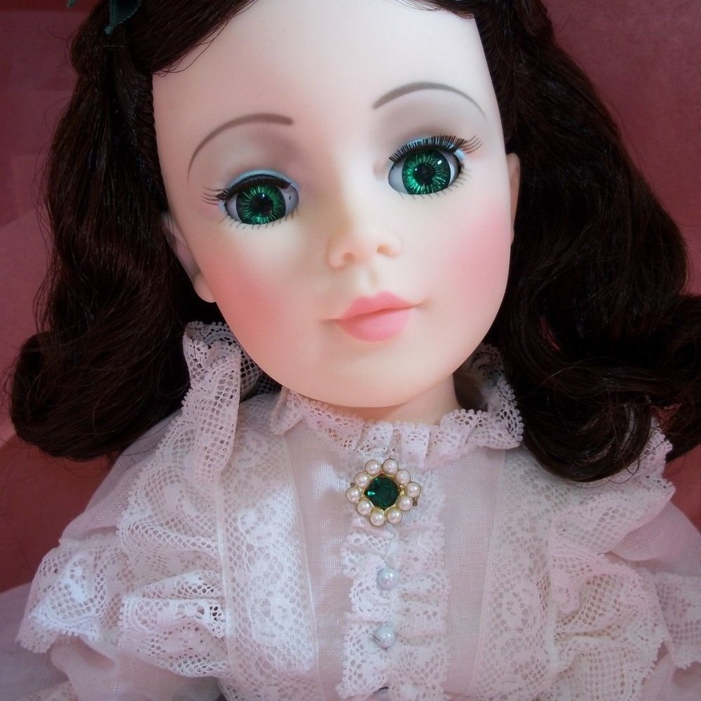 Vtg 1987-1988 Madame Alexander Doll 21" Scarlett New in Box